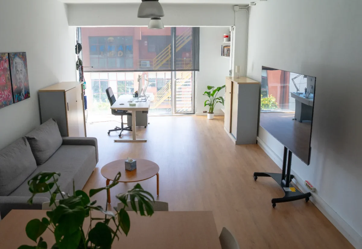 Production Hub 80m2 - One Studios BCN